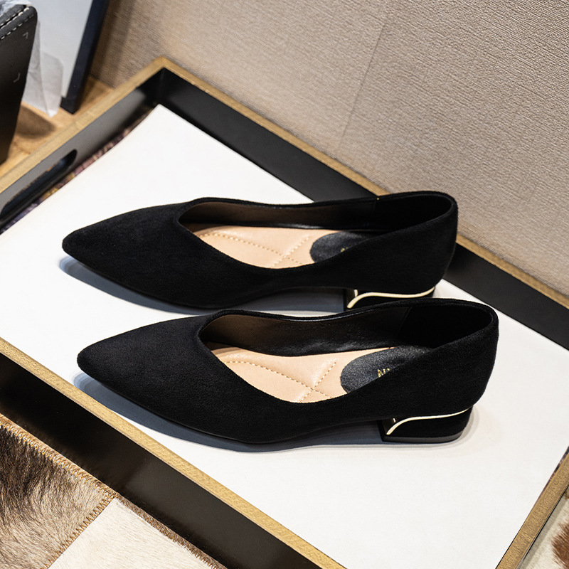 Sepatu Wanita Hak Tebal Sederh - Leather Work Is ulasan dan harga